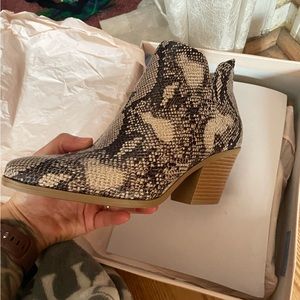 Snakeskin booties size 7.5 never worn